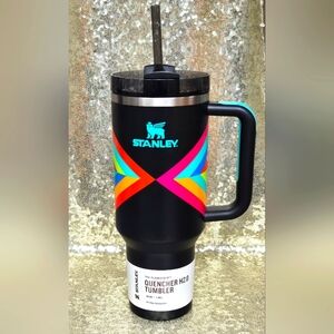 Stanley Hyper Geo Quencher 40 oz - LE